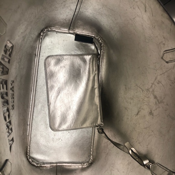 Authentic Givenchy Antigiona Navy/Silver Tote - Picture 4 of 5